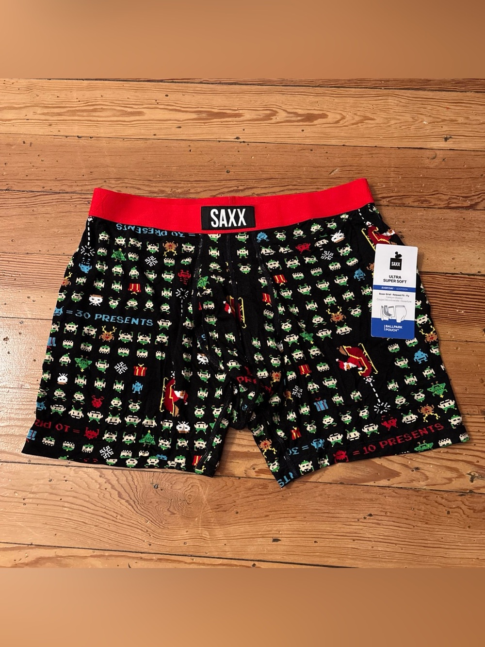 NEW SAXX Ultra Super Soft Everyday Holiday Sleigh Invaders Relaxed 6" M